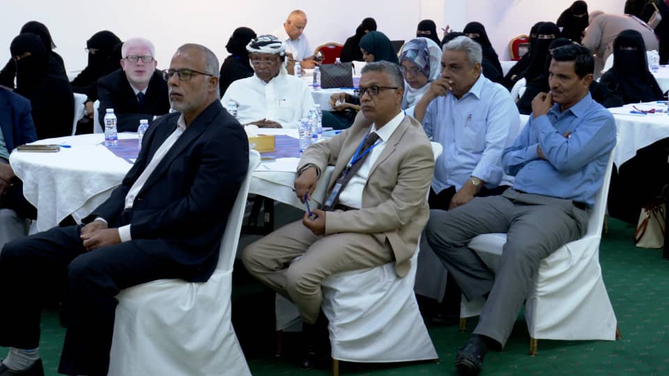 الأمين العام للمجلس المحلي بحضرموت يدشن ورشة عمل لوضع رؤية لعملية سلام شاملة باليمن بمشاركة الأحزاب والمكونات المجتمعية والمدنية الأمين العام للمجلس المحلي بحضرموت يدشن ورشة عمل لوضع رؤية لعملية سلام شاملة باليمن بمشاركة الأحزاب والمكونات المجتمعية والمدنية
