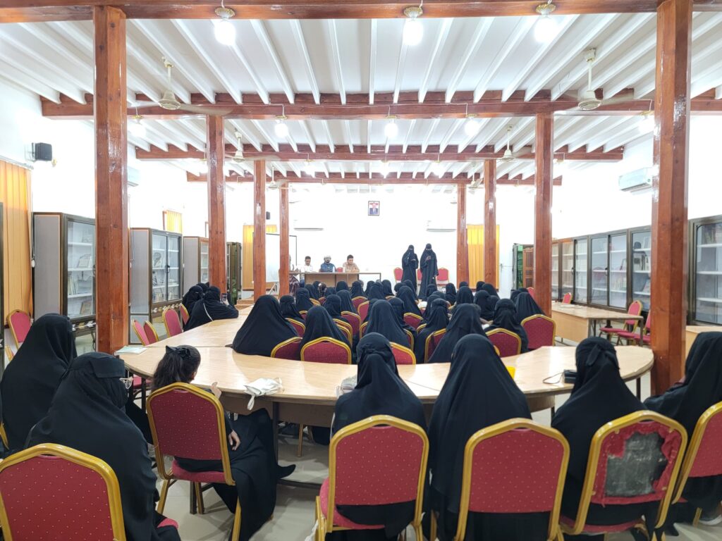 مدير عام شبام يشهد حفل تخرج الدفعة الثانية دبلوم اللغة الإنجليزية بالمديرية للبنات مدير عام شبام يشهد حفل تخرج الدفعة الثانية دبلوم اللغة الإنجليزية بالمديرية للبنات