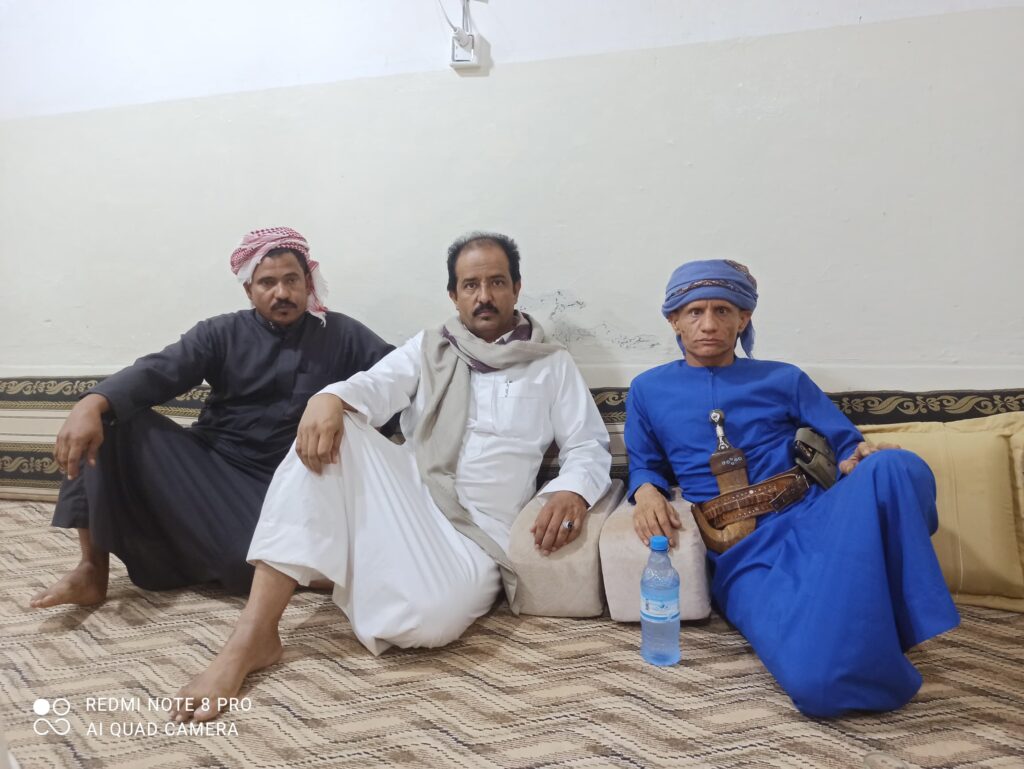 الهيئة التنفيذية لمكتب مؤتمر حضرموت الجامع بمديرية رخية تدشن برنامج اللقاءات بالوجهاء والشخصيات الإجتماعية المؤثره في المجتمع الهيئة التنفيذية لمكتب مؤتمر حضرموت الجامع بمديرية رخية تدشن برنامج اللقاءات بالوجهاء والشخصيات الإجتماعية المؤثره في المجتمع