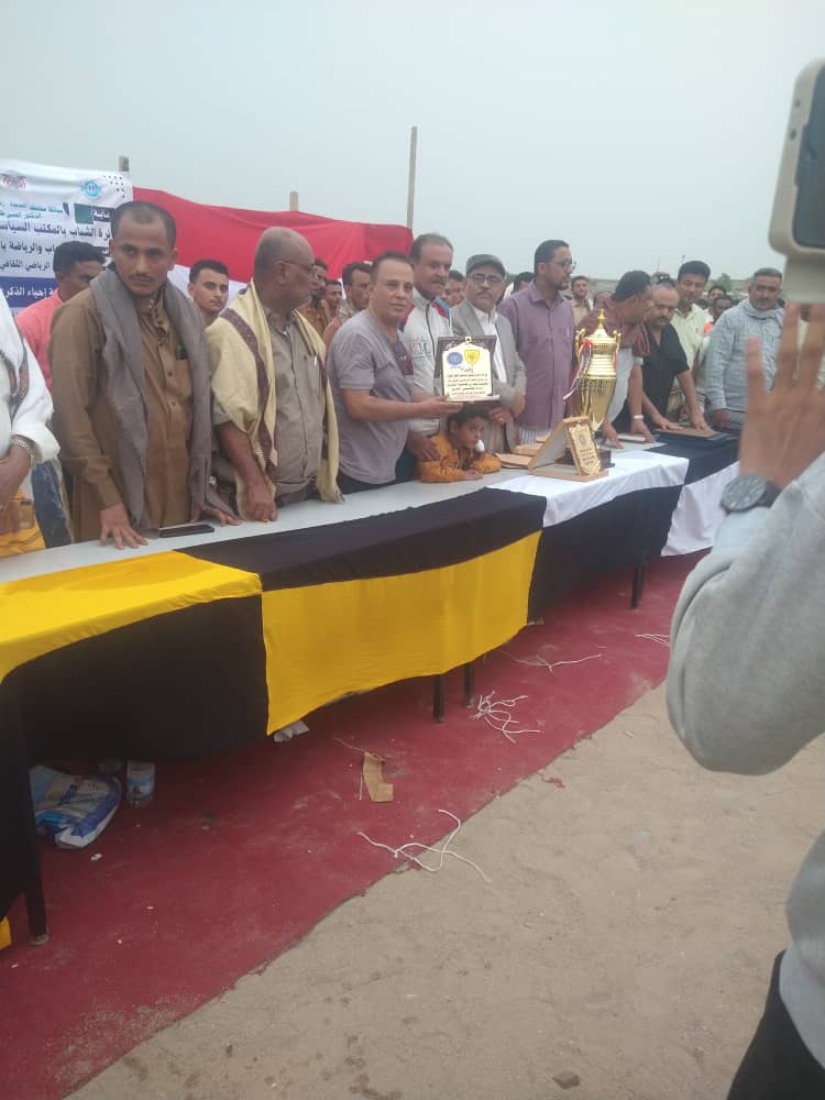 في الذكري ال50 لنادي شاطئ الخوخة .. ناشئة الصقر يتعادلون مع نشاطئ الخوخة في الذكري ال50 لنادي شاطئ الخوخة .. ناشئة الصقر يتعادلون مع نشاطئ الخوخة