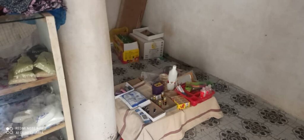 اندثار سوق مدينة حوره القديم الذي يحكي قصص وحكايات مرت بها حضرموت الوادي والصحراء .. تاربه اليوم اول وسيلة اعلامية تقوم بزيارته "شاهد الصور" اندثار سوق مدينة حوره القديم الذي يحكي قصص وحكايات مرت بها حضرموت الوادي والصحراء .. تاربه اليوم اول وسيلة اعلامية تقوم بزيارته "شاهد الصور"