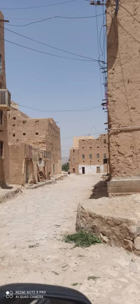 اندثار سوق مدينة حوره القديم الذي يحكي قصص وحكايات مرت بها حضرموت الوادي والصحراء .. تاربه اليوم اول وسيلة اعلامية تقوم بزيارته "شاهد الصور" اندثار سوق مدينة حوره القديم الذي يحكي قصص وحكايات مرت بها حضرموت الوادي والصحراء .. تاربه اليوم اول وسيلة اعلامية تقوم بزيارته "شاهد الصور"