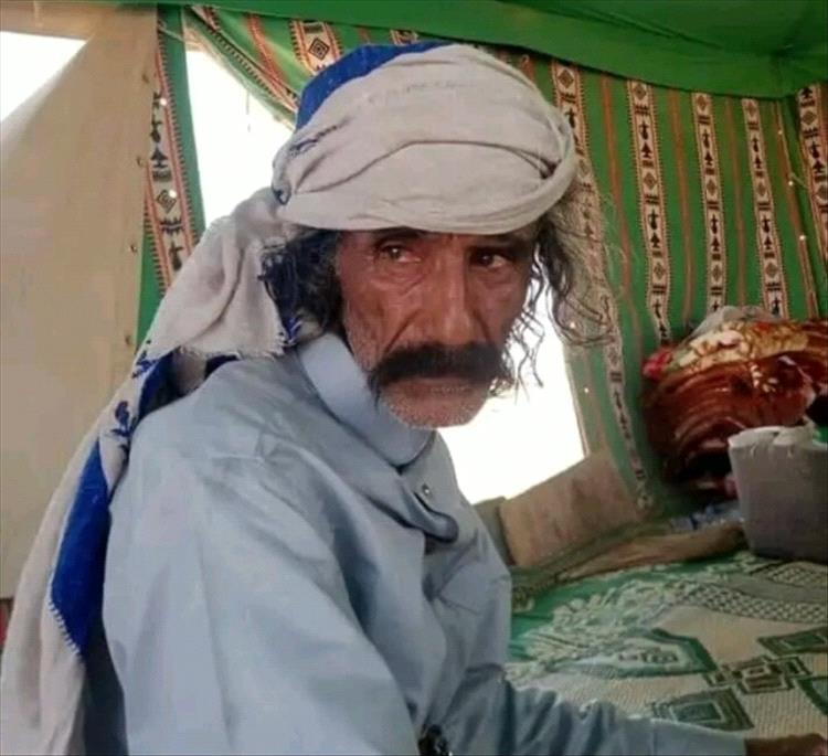 مأرب : العثور على مواطن متوفيًا بجوار سيارته في الصحراء "شاهد الصورة" مأرب : العثور على مواطن متوفيًا بجوار سيارته في الصحراء "شاهد الصورة"