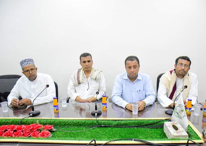 لقاء في سيئون بين هيئة المؤتمر الجامع بسيئون والتجمع اليمني للإصلاح بشأن توحيد الجهود المشتركة لمصلحة حضرموت لقاء في سيئون بين هيئة المؤتمر الجامع بسيئون والتجمع اليمني للإصلاح بشأن توحيد الجهود المشتركة لمصلحة حضرموت