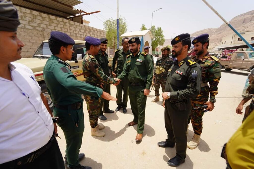 العميد بن حبيش يتفقد سير العمل في انجاز معاملات قضايا المواطنين في شرطة مديرية سيئون "صور" العميد بن حبيش يتفقد سير العمل في انجاز معاملات قضايا المواطنين في شرطة مديرية سيئون "صور"