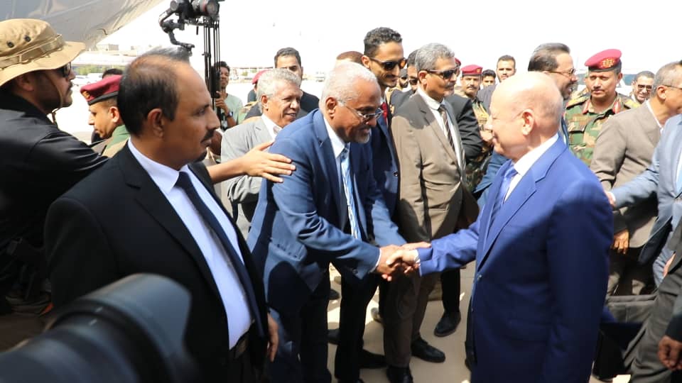 رئيس مجلس القيادة الرئاسي يختتم زيارته التفقدية لحضرموت رئيس مجلس القيادة الرئاسي يختتم زيارته التفقدية لحضرموت