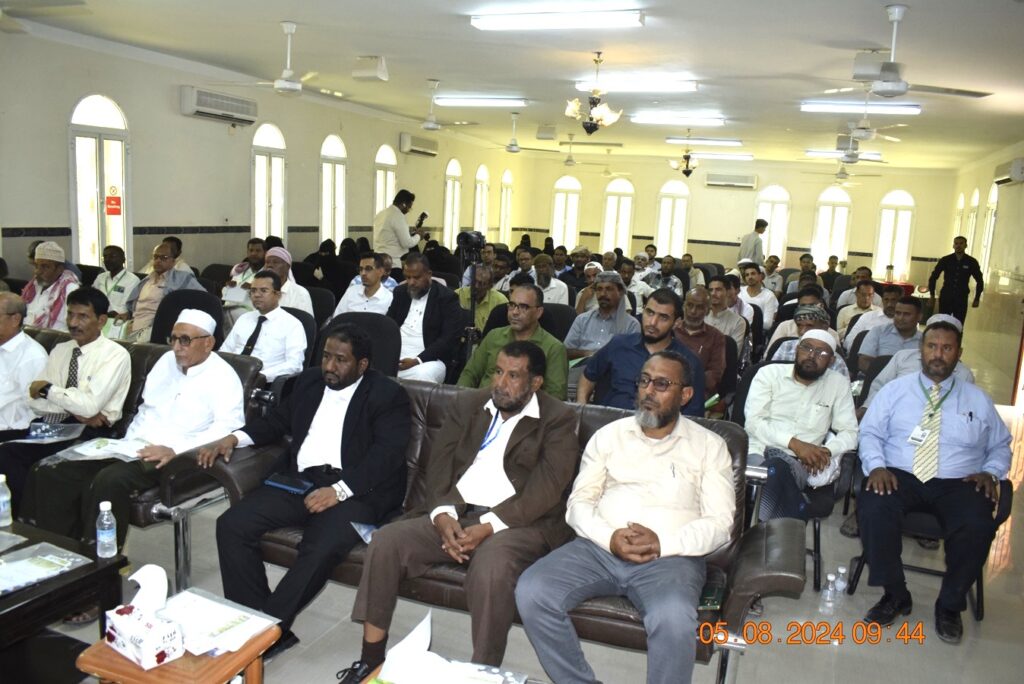 ضمن فعاليات مهرجان النخيل والتمور بحضرموت الوادي :ورشة علمية حول زراعة النخيل وإنتاج التمور في وادي حضرموت المشاكل والحلول تبدأ في سيئون ضمن فعاليات مهرجان النخيل والتمور بحضرموت الوادي :ورشة علمية حول زراعة النخيل وإنتاج التمور في وادي حضرموت المشاكل والحلول تبدأ في سيئون