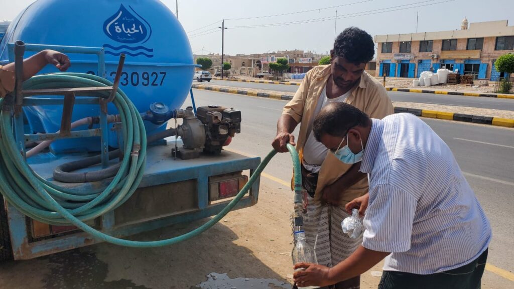 مكتب الأشغال العامة يجري فحوصات لمحطات معالجة مياه الشرب بمديرية الشحر مكتب الأشغال العامة يجري فحوصات لمحطات معالجة مياه الشرب بمديرية الشحر