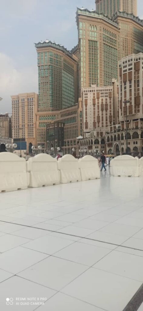 صحفي حضرمي يتوجه بالشكر لقيادة الدولة والحكومة السعوديه على جهودها في خدمة الحرمين الشريفين وخدمة الحجاج والمعتمرين والزوار صحفي حضرمي يتوجه بالشكر لقيادة الدولة والحكومة السعوديه على جهودها في خدمة الحرمين الشريفين وخدمة الحجاج والمعتمرين والزوار