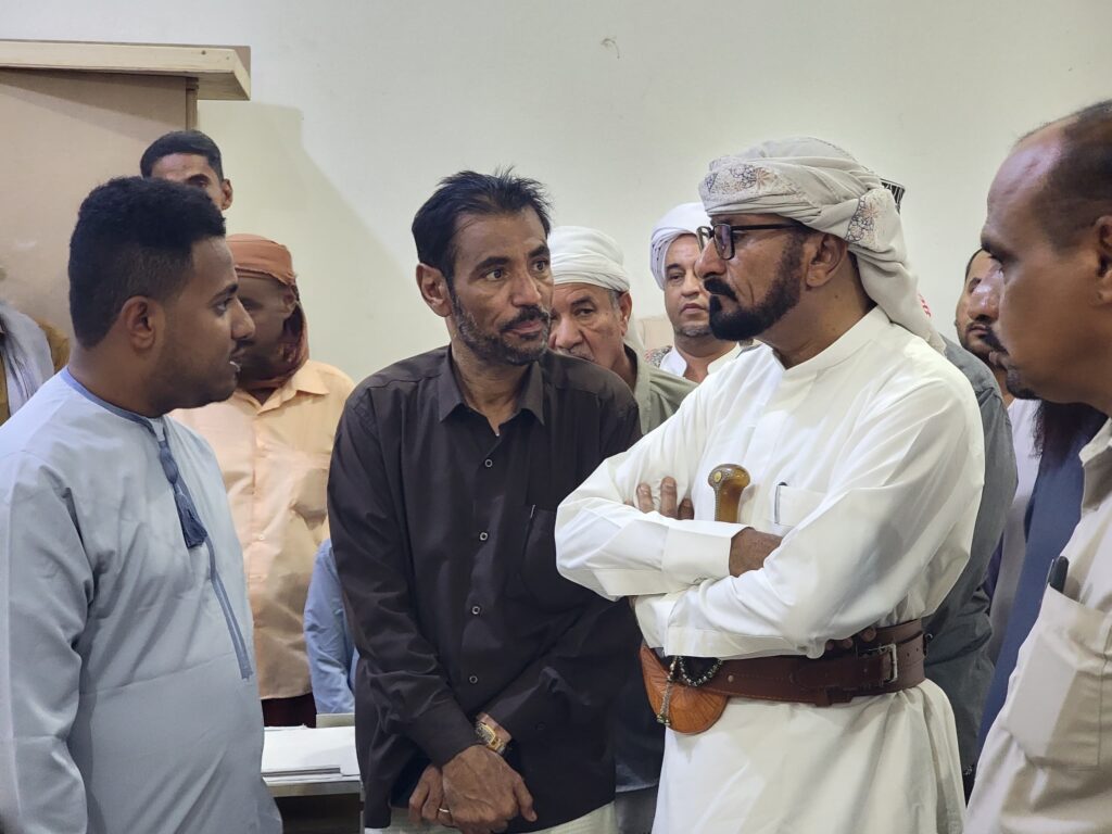 مدير عام شبام يدشن مخابز نفع الخيرية بالمديرية مدير عام شبام يدشن مخابز نفع الخيرية بالمديرية