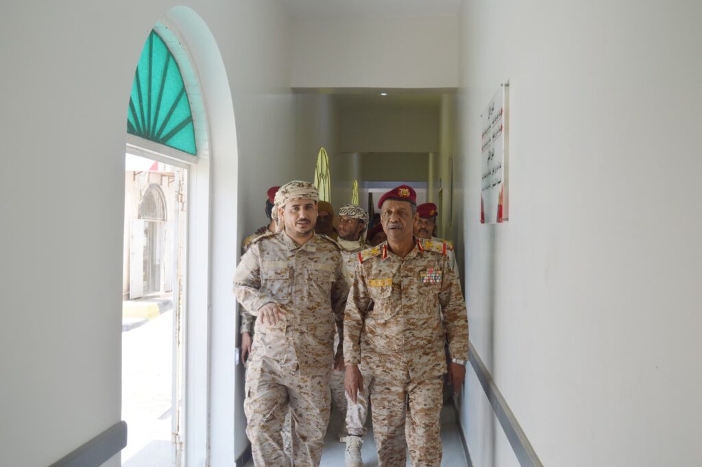 قائد المنطقة العسكرية الثانية يفتتح العيادات الخارجية بالمستشفى العسكري قائد المنطقة العسكرية الثانية يفتتح العيادات الخارجية بالمستشفى العسكري