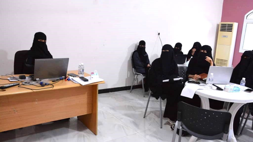 بتمويل من مؤسسة صلة للتنميةالصندوق الخيري للطلاب المتفوقين المركز الرئيسي يقيم دورة تدريبية في مجال التحليل الاحصائي لطلاب الماجستير بالمؤسسة بتمويل من مؤسسة صلة للتنميةالصندوق الخيري للطلاب المتفوقين المركز الرئيسي يقيم دورة تدريبية في مجال التحليل الاحصائي لطلاب الماجستير بالمؤسسة