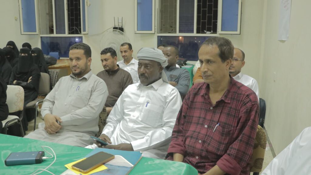 رئيس جامعة المهرة يختتم دورة الذكاء الاصطناعي وتقنياته في الشؤون الإدارية. رئيس جامعة المهرة يختتم دورة الذكاء الاصطناعي وتقنياته في الشؤون الإدارية.