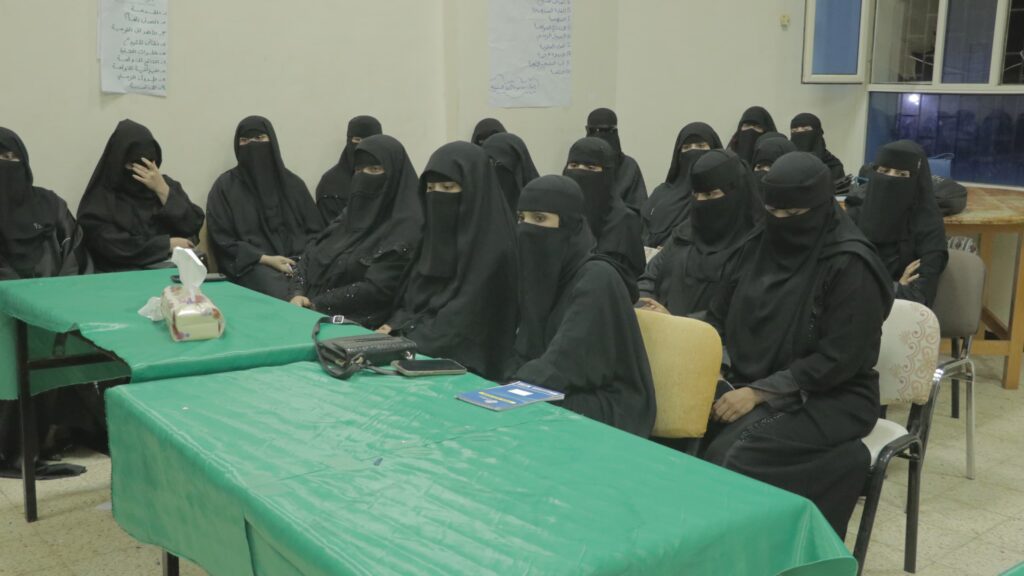 رئيس جامعة المهرة يختتم دورة الذكاء الاصطناعي وتقنياته في الشؤون الإدارية. رئيس جامعة المهرة يختتم دورة الذكاء الاصطناعي وتقنياته في الشؤون الإدارية.