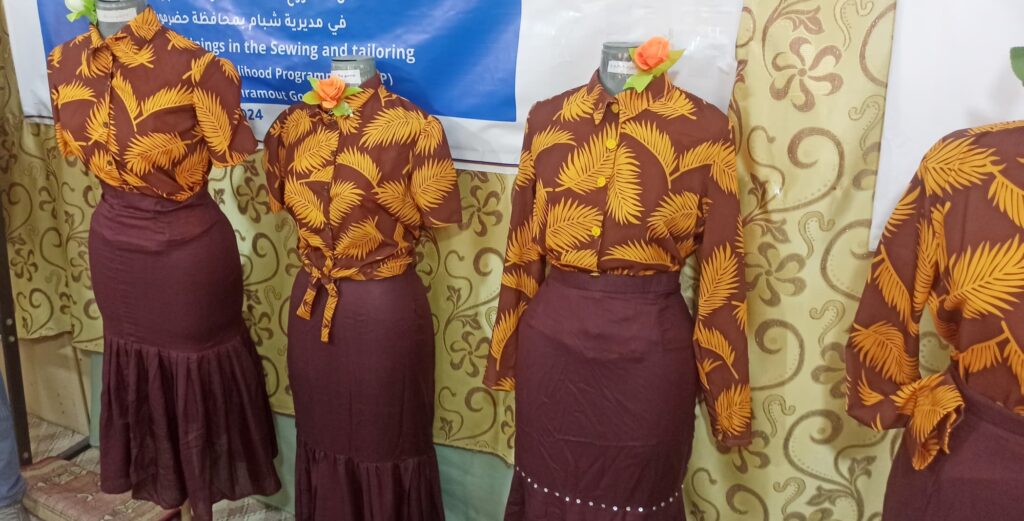 ضمن مشروع سبل العيش متعدد السنوات لتمكين الأسر إقتصاديًا .. مدير عام شبام يدشن دورة الخياطة والسباكة والحدادة لنقل المجتمع من مستوى الإحتياج إلى الإنتاج بالمديرية ضمن مشروع سبل العيش متعدد السنوات لتمكين الأسر إقتصاديًا .. مدير عام شبام يدشن دورة الخياطة والسباكة والحدادة لنقل المجتمع من مستوى الإحتياج إلى الإنتاج بالمديرية