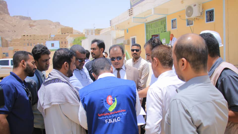 الوكيل العامري يطلع على سير العمل بمركز فاطمة بابطين الطبي بالقطن الوكيل العامري يطلع على سير العمل بمركز فاطمة بابطين الطبي بالقطن