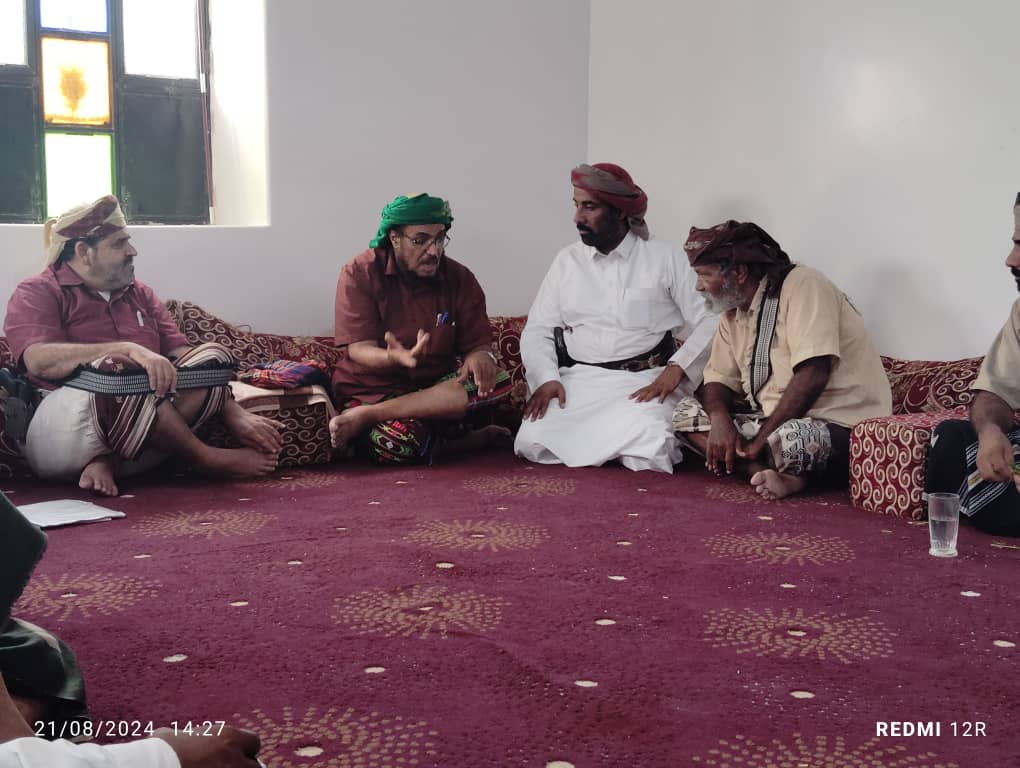 اللجنة الاستشارية لمعالجة قضايا الثأر والنزاعات القبلية تلتقي أبناء المقدم القانص الجابري اللجنة الاستشارية لمعالجة قضايا الثأر والنزاعات القبلية تلتقي أبناء المقدم القانص الجابري