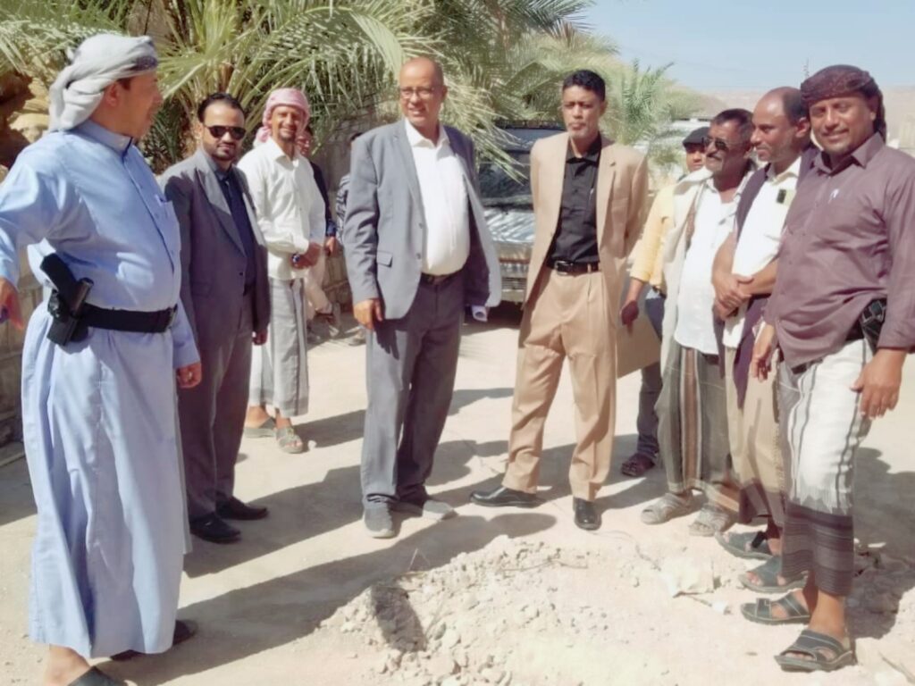 المهندس حوري : مشروع الاشغال العامة المنطقة الفرعية حضرموت و المهرة و سقطرى نفذ عددا من المشاريع في قطاعات مختلفة في جميع المناطق و المديريات المستهدفة المهندس حوري : مشروع الاشغال العامة المنطقة الفرعية حضرموت و المهرة و سقطرى نفذ عددا من المشاريع في قطاعات مختلفة في جميع المناطق و المديريات المستهدفة