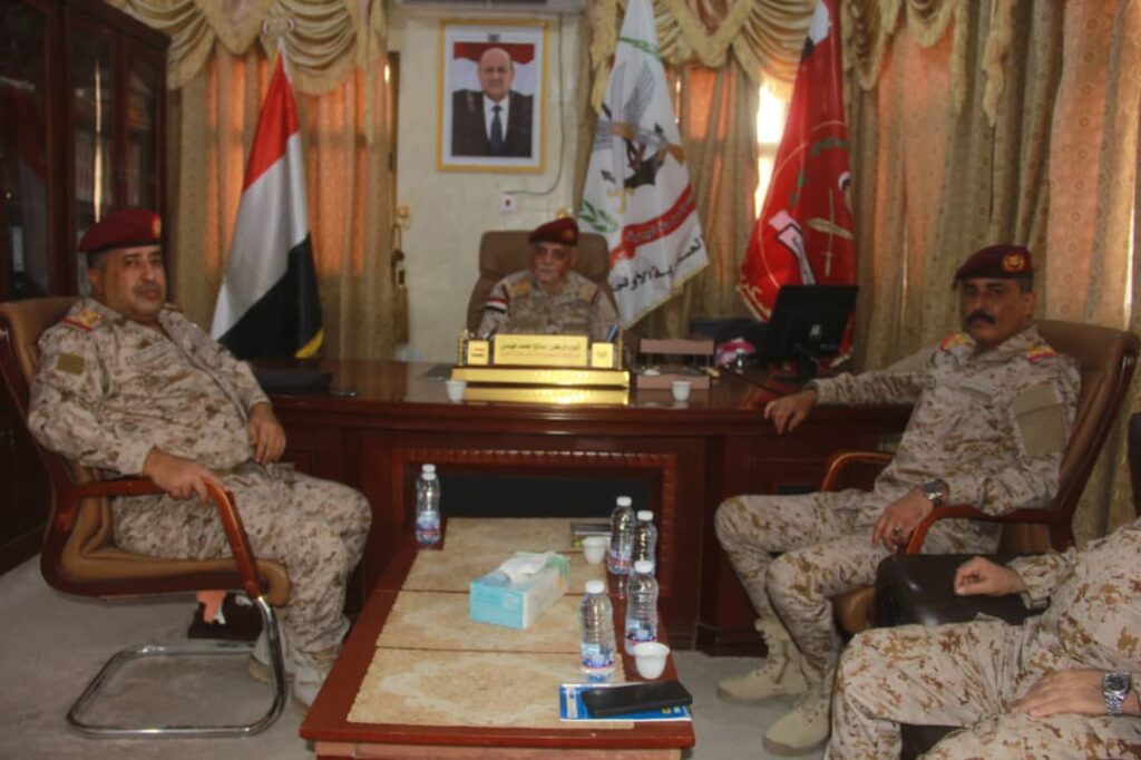 اللواء الركن /صالح طيمس يترأس اجتماعاً بقادة الوية المنطقة العسكرية الاولى ويشيد بالقوات العسكرية لضبطها عناصر تهريب المخدرات . اللواء الركن /صالح طيمس يترأس اجتماعاً بقادة الوية المنطقة العسكرية الاولى ويشيد بالقوات العسكرية لضبطها عناصر تهريب المخدرات .