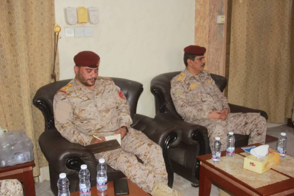 اللواء الركن /صالح طيمس يترأس اجتماعاً بقادة الوية المنطقة العسكرية الاولى ويشيد بالقوات العسكرية لضبطها عناصر تهريب المخدرات . اللواء الركن /صالح طيمس يترأس اجتماعاً بقادة الوية المنطقة العسكرية الاولى ويشيد بالقوات العسكرية لضبطها عناصر تهريب المخدرات .