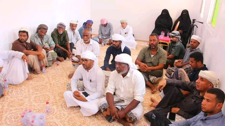 المستشار التميمي و قيادات بمؤتمر حضرموت الجامع تلتقي الهيئة التنفيذية للمؤتمر الجامع بمديرية السوم المستشار التميمي و قيادات بمؤتمر حضرموت الجامع تلتقي الهيئة التنفيذية للمؤتمر الجامع بمديرية السوم