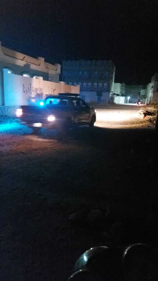 عاجل : مجهول يرمي قنبلة صوتية على صيادي شحير وانباء عن اصابات مختلفة "صور" عاجل : مجهول يرمي قنبلة صوتية على صيادي شحير وانباء عن اصابات مختلفة "صور"