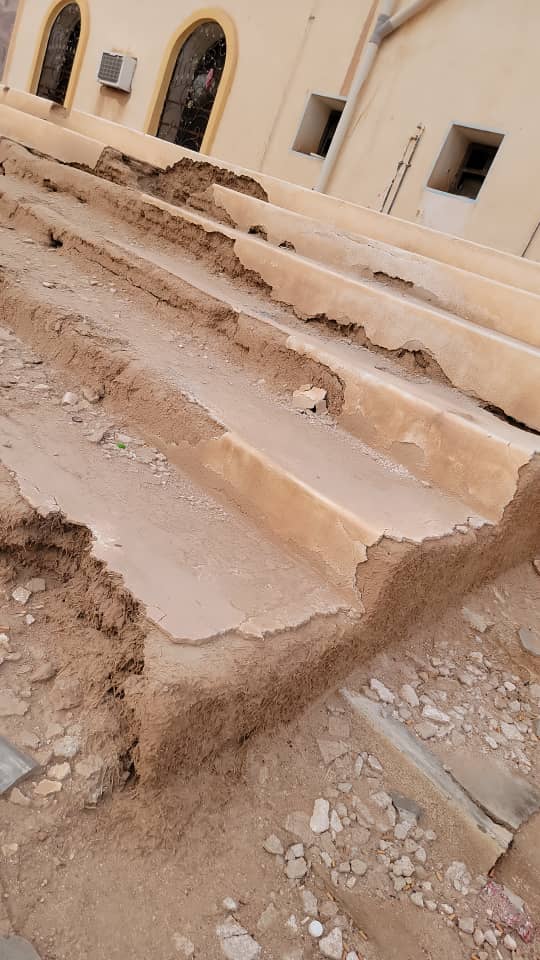 ملعب الشهيد جواس ياوزارة وياسلطة!!! ملعب الشهيد جواس ياوزارة وياسلطة!!!