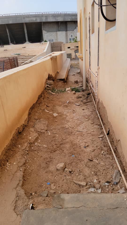 ملعب الشهيد جواس ياوزارة وياسلطة!!! ملعب الشهيد جواس ياوزارة وياسلطة!!!