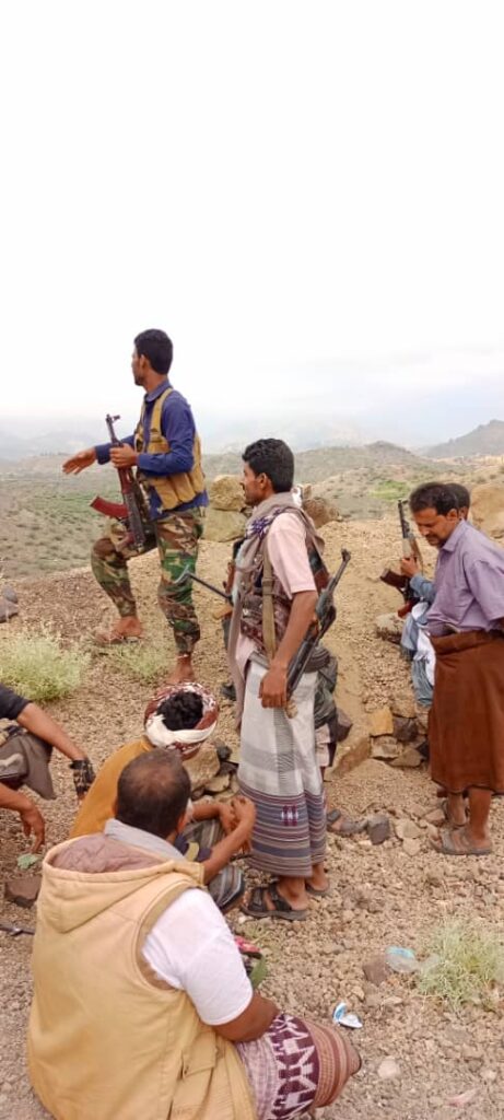 القوات الجنوبية تتصدى لهجوم حوثي غادر في جبهة عهامة بالمسيمير الحواشب القوات الجنوبية تتصدى لهجوم حوثي غادر في جبهة عهامة بالمسيمير الحواشب