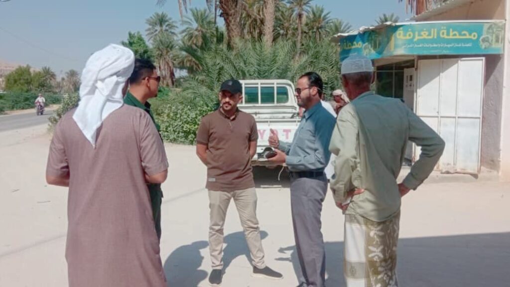 بناءً على توجيهات مدير عام سيئون .. مكتب الصناعة والتجارة بالمديرية يطلق حملات نزول على محطات الوقود لإستيفاء شروط مزاولة العمل ومدى الإلتزام بمعايير السلامة. بناءً على توجيهات مدير عام سيئون .. مكتب الصناعة والتجارة بالمديرية يطلق حملات نزول على محطات الوقود لإستيفاء شروط مزاولة العمل ومدى الإلتزام بمعايير السلامة.