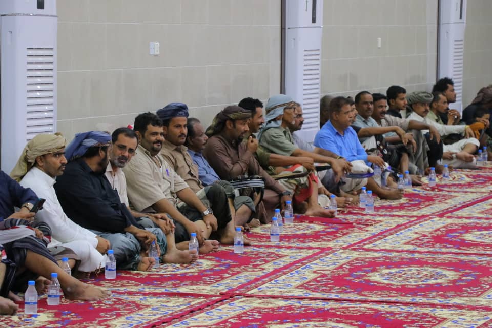 مقادمة قبائل نعمان يعقدون لقاء لمناقشة الأحداث الجارية بحضرموت ويصدرون بيانا هاما مقادمة قبائل نعمان يعقدون لقاء لمناقشة الأحداث الجارية بحضرموت ويصدرون بيانا هاما