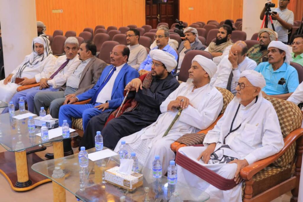 حضرموت : انعقاد ندوة ثقافية بسيئون حول ديوان الشاعر عبدالقادر التميمي حضرموت : انعقاد ندوة ثقافية بسيئون حول ديوان الشاعر عبدالقادر التميمي