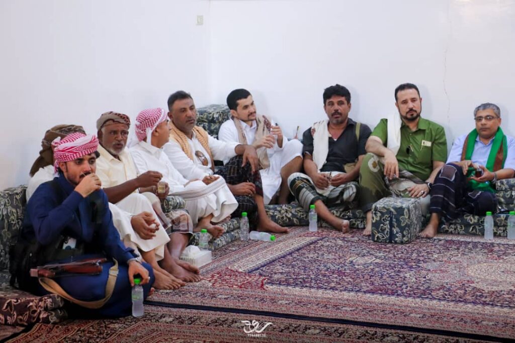 القاضي اكرم نصيب العامري عضو هيئه الرئاسه ووكيل محافظة حضرموت بالوادي والصحراء عامر العامري في ضيافة الشيخ عبدالعزيز بن عبدالله بلعلص العامري القاضي اكرم نصيب العامري عضو هيئه الرئاسه ووكيل محافظة حضرموت بالوادي والصحراء عامر العامري في ضيافة الشيخ عبدالعزيز بن عبدالله بلعلص العامري
