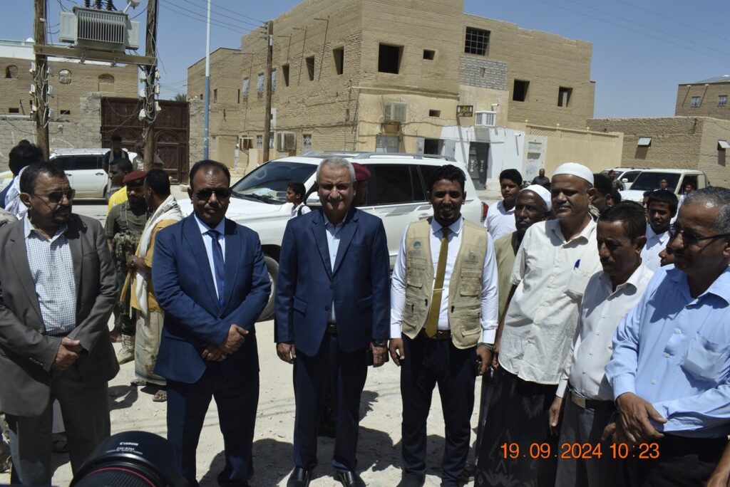 الوكيل العامري يضع حجر الأساس لمشروع انشاء مستشفى المحسنة الكريمة من دولة الكويت الشقيقة بمنطقة مريمة بمديرية سيئون الوكيل العامري يضع حجر الأساس لمشروع انشاء مستشفى المحسنة الكريمة من دولة الكويت الشقيقة بمنطقة مريمة بمديرية سيئون