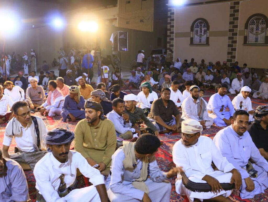 تجمع ولقاء أخوي للمناصب والمشايخ ومقادمة ووجهاء عموم مديريات الوادي والصحراء في ضيافة آل الشيخ علي هرهره سلاطين يافع بني مالك تجمع ولقاء أخوي للمناصب والمشايخ ومقادمة ووجهاء عموم مديريات الوادي والصحراء في ضيافة آل الشيخ علي هرهره سلاطين يافع بني مالك