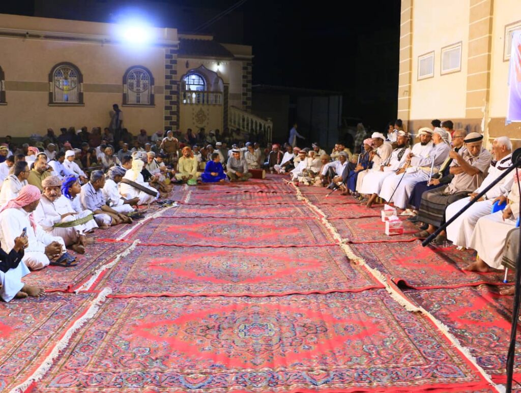 تجمع ولقاء أخوي للمناصب والمشايخ ومقادمة ووجهاء عموم مديريات الوادي والصحراء في ضيافة آل الشيخ علي هرهره سلاطين يافع بني مالك تجمع ولقاء أخوي للمناصب والمشايخ ومقادمة ووجهاء عموم مديريات الوادي والصحراء في ضيافة آل الشيخ علي هرهره سلاطين يافع بني مالك