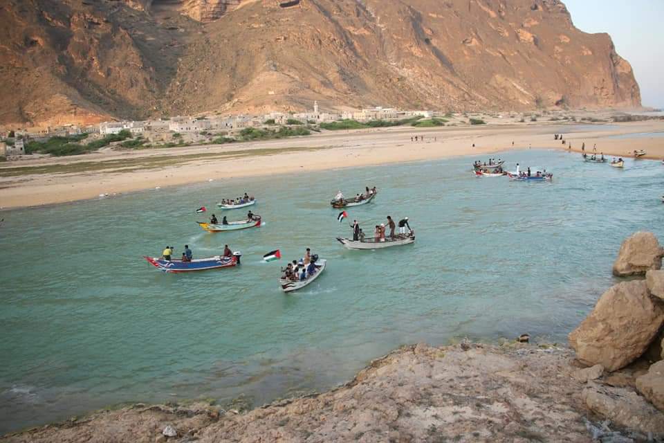 مجلس الحراك الثوري بالمهرة يقيم مهرجانا كرنفاليا مهيبا في منطقة الفتك بحوف إحتفالا بالذكرى 61 لثورة 14 أكتوبر المجيدة مجلس الحراك الثوري بالمهرة يقيم مهرجانا كرنفاليا مهيبا في منطقة الفتك بحوف إحتفالا بالذكرى 61 لثورة 14 أكتوبر المجيدة