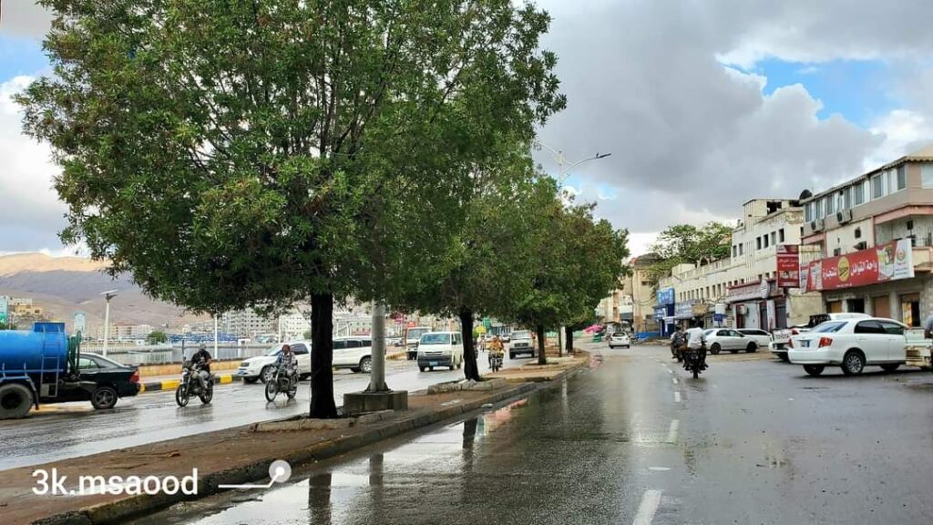 كيف بدت مدينة المكلا بعد ليلة ماطرة "ملف مصور" كيف بدت مدينة المكلا بعد ليلة ماطرة "ملف مصور"