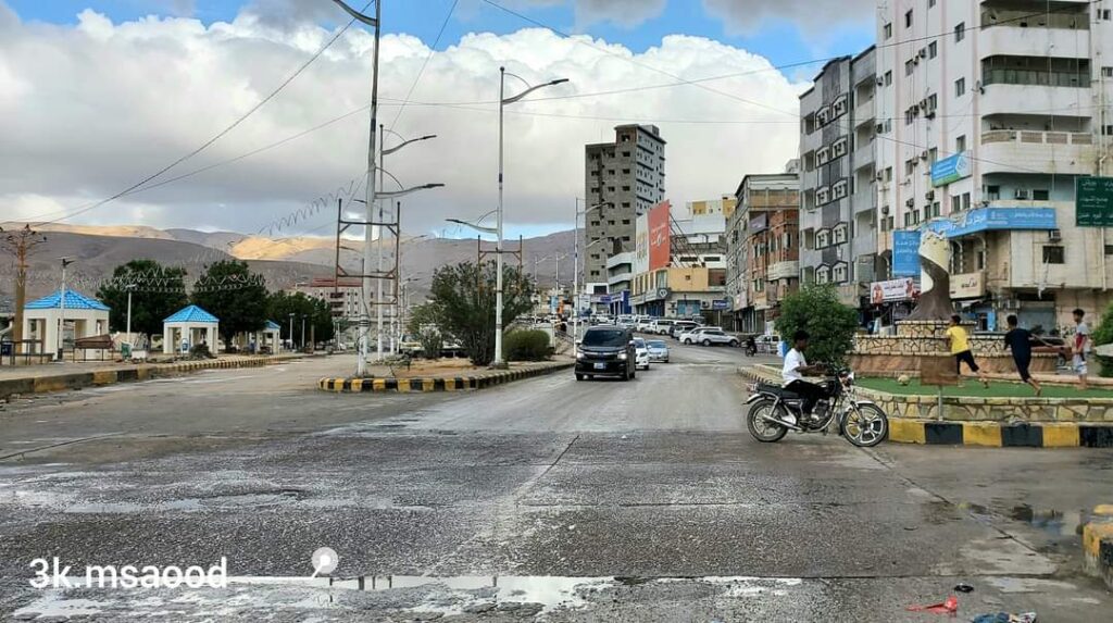 كيف بدت مدينة المكلا بعد ليلة ماطرة "ملف مصور" كيف بدت مدينة المكلا بعد ليلة ماطرة "ملف مصور"