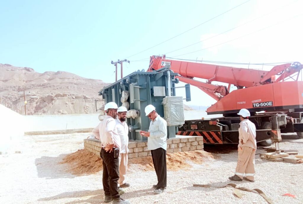تنزيل المحول الثالث بقدرة 20-25 ميقا بمحطة نهيمة التحويلية بشبام تنزيل المحول الثالث بقدرة 20-25 ميقا بمحطة نهيمة التحويلية بشبام
