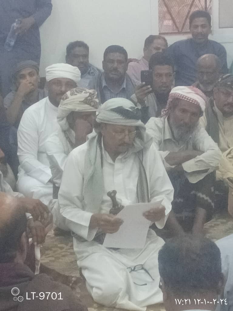 وساطة قبلية تنهي خلاف بين ال لحمدي وال بن حريز بوادي حضرموت وساطة قبلية تنهي خلاف بين ال لحمدي وال بن حريز بوادي حضرموت