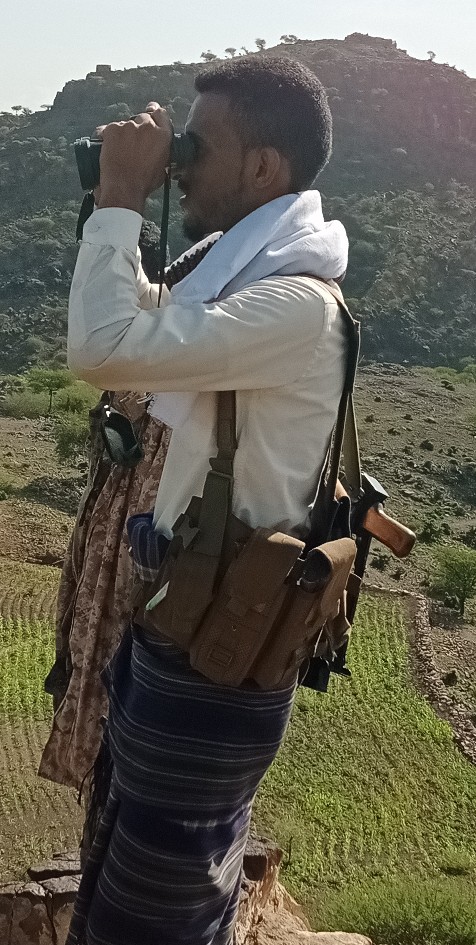 القائد الشيخ عبدالصمد الحوشبي.. مشوار من البطولة والتضحية القائد الشيخ عبدالصمد الحوشبي.. مشوار من البطولة والتضحية