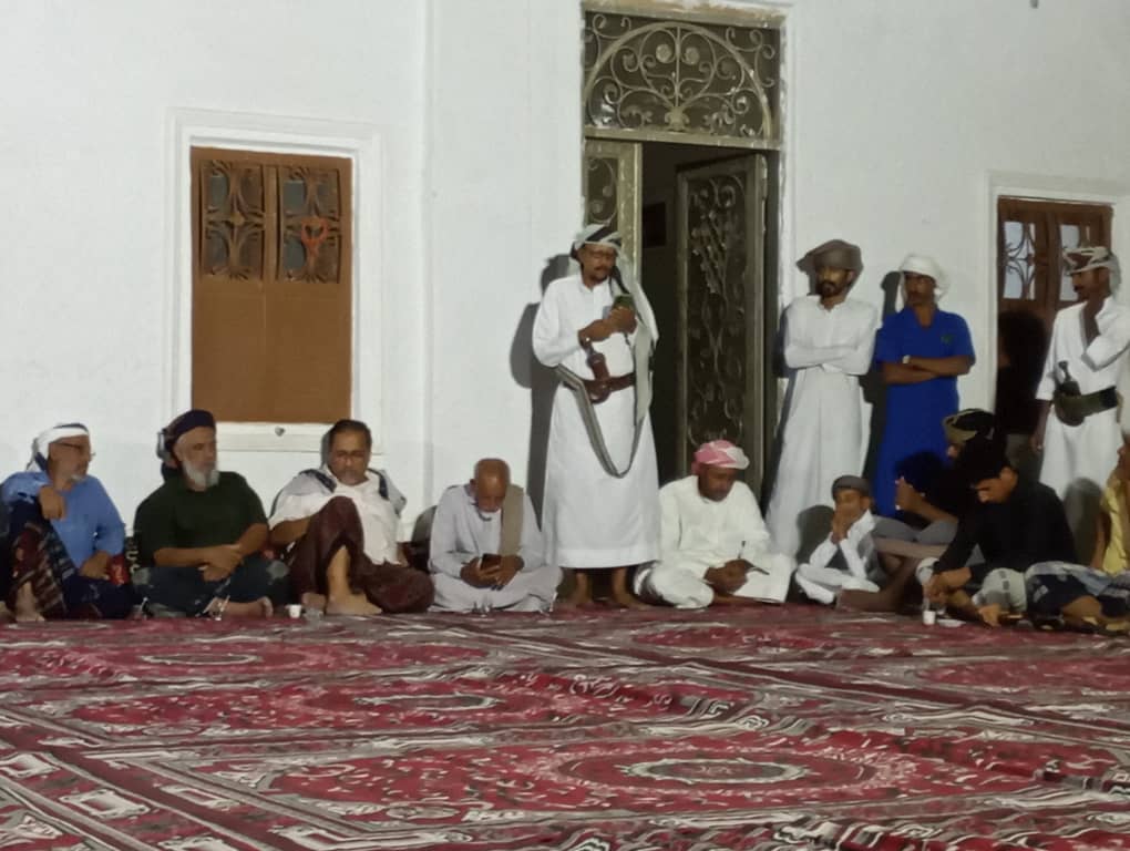 اشهار ترشيح الشيخ عامر بن احمد الخلاقي شيخا على قبيلة ال خلاقة بالاغلبية اشهار ترشيح الشيخ عامر بن احمد الخلاقي شيخا على قبيلة ال خلاقة بالاغلبية