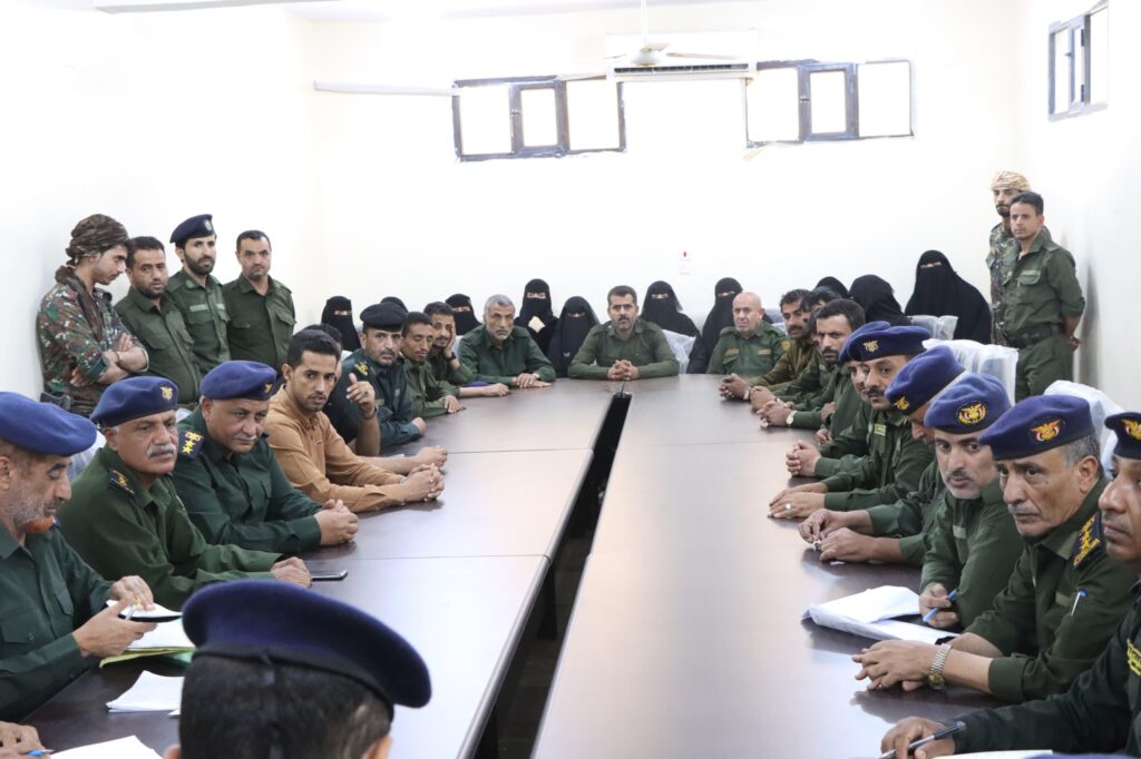 لجنة وزارية تطلع على سير الأداء الأمني ومصلحتي الأحوال المدنية والدفاع المدني بمأرب لجنة وزارية تطلع على سير الأداء الأمني ومصلحتي الأحوال المدنية والدفاع المدني بمأرب