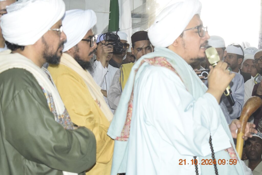 سيئون تشهد موكب تكريم العلم والعلماء تزامنا بالاحتفاء بالذكرى الثالثة عشر بعد المائة لحولية الامام علي الحبشي "شاهد الصور" سيئون تشهد موكب تكريم العلم والعلماء تزامنا بالاحتفاء بالذكرى الثالثة عشر بعد المائة لحولية الامام علي الحبشي "شاهد الصور"