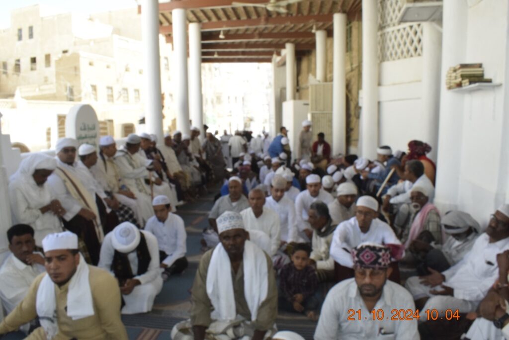 سيئون تشهد موكب تكريم العلم والعلماء تزامنا بالاحتفاء بالذكرى الثالثة عشر بعد المائة لحولية الامام علي الحبشي "شاهد الصور" سيئون تشهد موكب تكريم العلم والعلماء تزامنا بالاحتفاء بالذكرى الثالثة عشر بعد المائة لحولية الامام علي الحبشي "شاهد الصور"