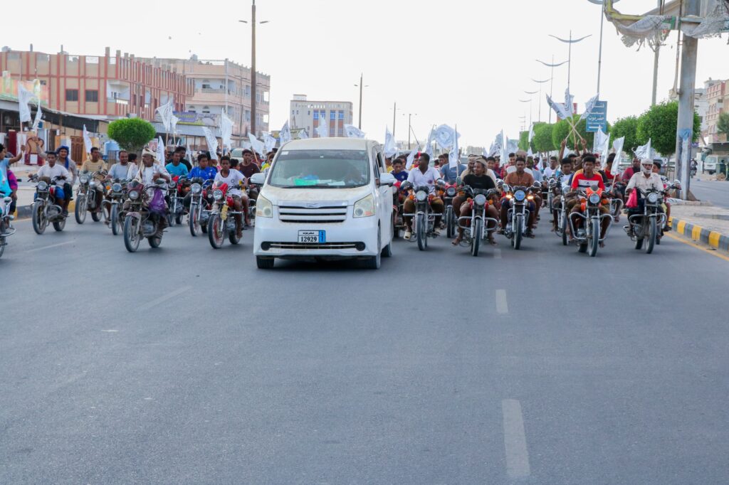 شاهد صورا لمسيرة الدراجات النارية التي جابت شوارع مدينة الشحر بساحل حضرموت شاهد صورا لمسيرة الدراجات النارية التي جابت شوارع مدينة الشحر بساحل حضرموت