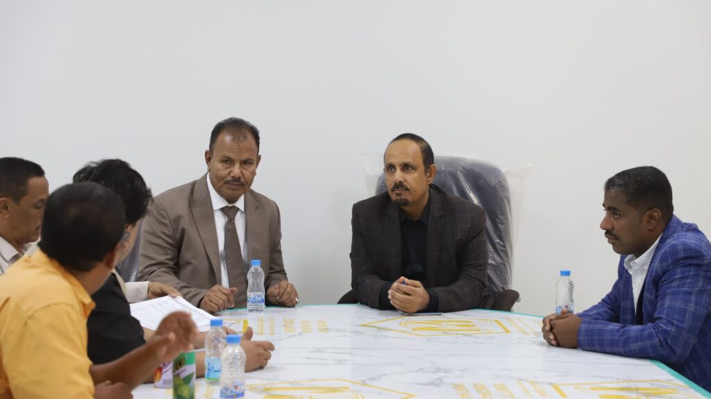 محافظ حضرموت يتفقد الأعمال الجارية في المرحلة الثالثة لمشروع المستشفى التخصصي لأمراض وجراحة القلب بسيئون محافظ حضرموت يتفقد الأعمال الجارية في المرحلة الثالثة لمشروع المستشفى التخصصي لأمراض وجراحة القلب بسيئون