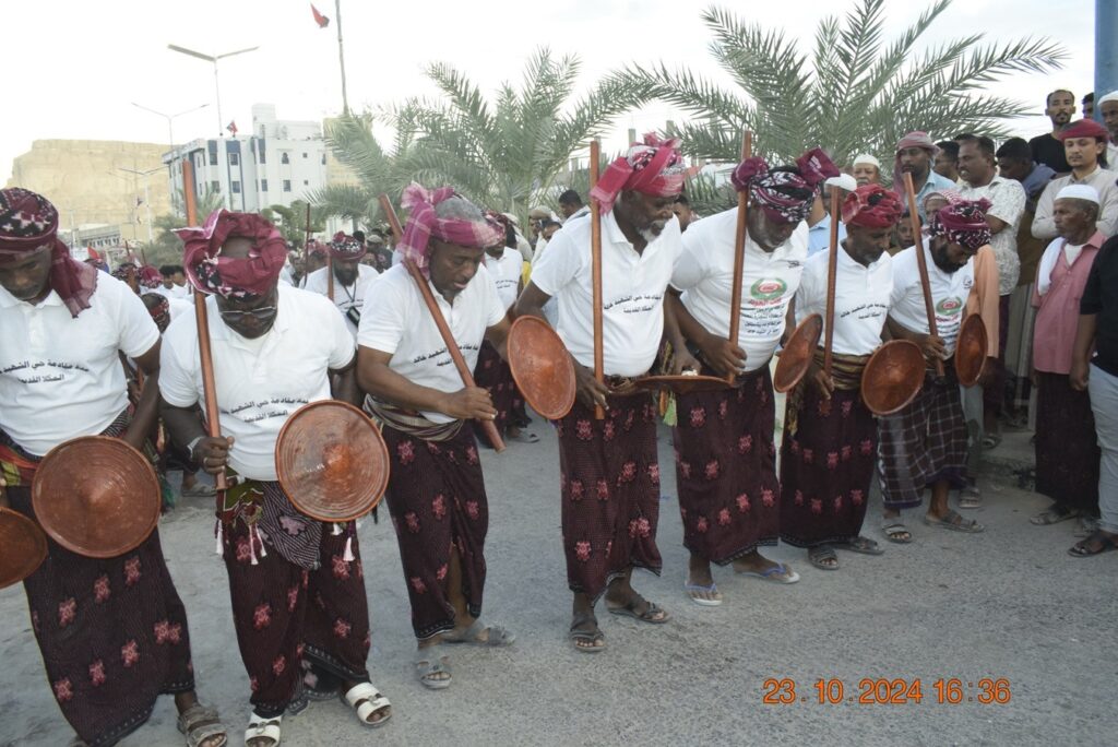 اختتام فعاليات الاحتفاء بحولية الامام الحبشي بالذكرى الثالثة عشر بعد المائة لوفاته بسيئون "شاهد الصور" اختتام فعاليات الاحتفاء بحولية الامام الحبشي بالذكرى الثالثة عشر بعد المائة لوفاته بسيئون "شاهد الصور"