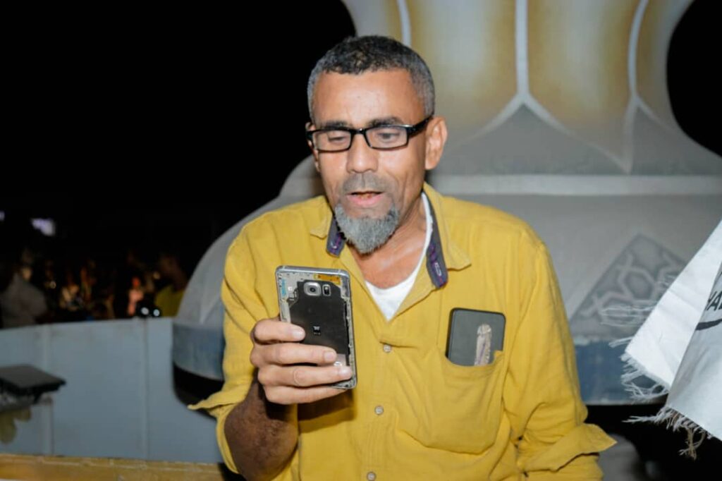 غيل باوزير : متظاهرون في يطالبون حلف قبائل حضرموت إتخاذ المزيد من الخطوات التصعيدية غيل باوزير : متظاهرون في يطالبون حلف قبائل حضرموت إتخاذ المزيد من الخطوات التصعيدية